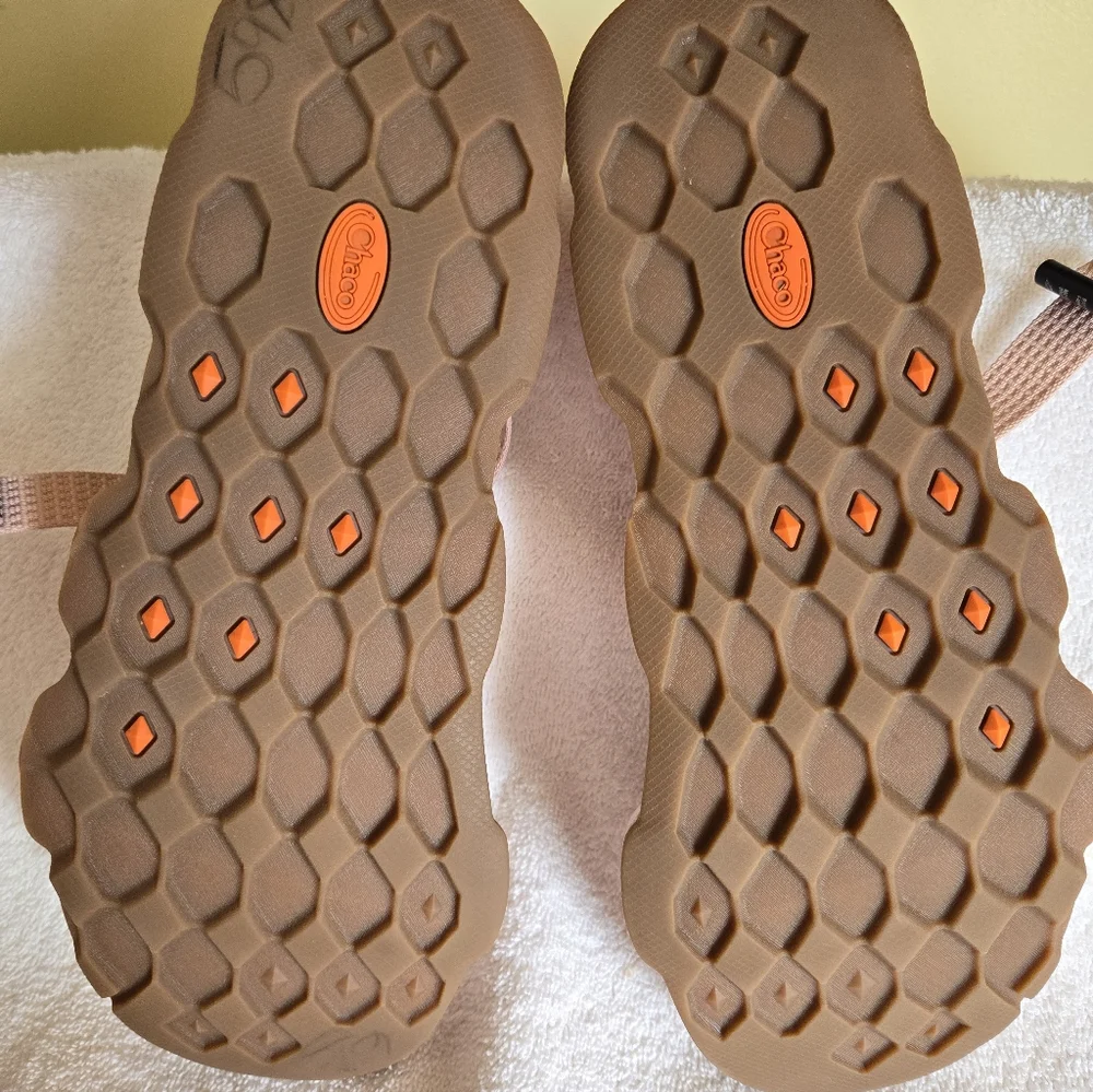 NWT Chaco Pink and Orange Knit Athletic sandal water shoe sneaker combo size 10